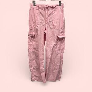 Cute bubblegum pink Cotton On slouchy cozy ankle cargo pants costal beach vacay